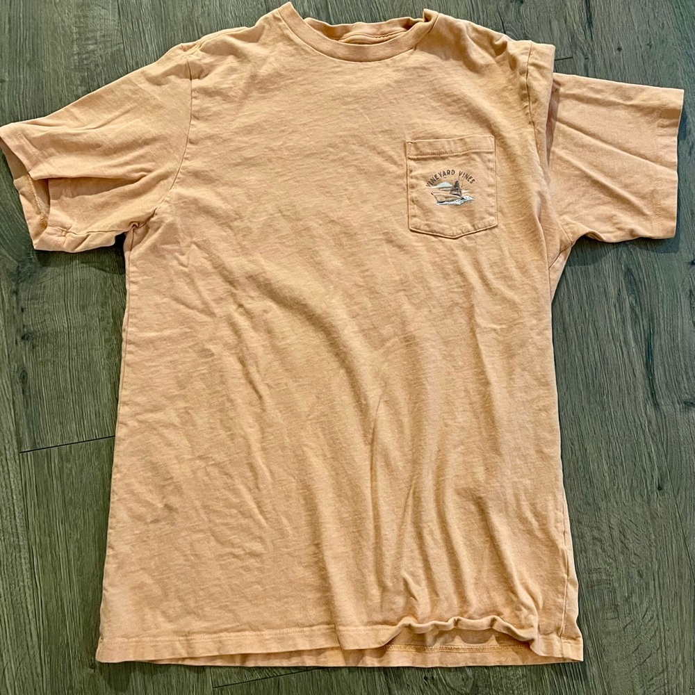 Vineyard Vines Youth XL Graphic Pocket Tee Peach Boat Design​
